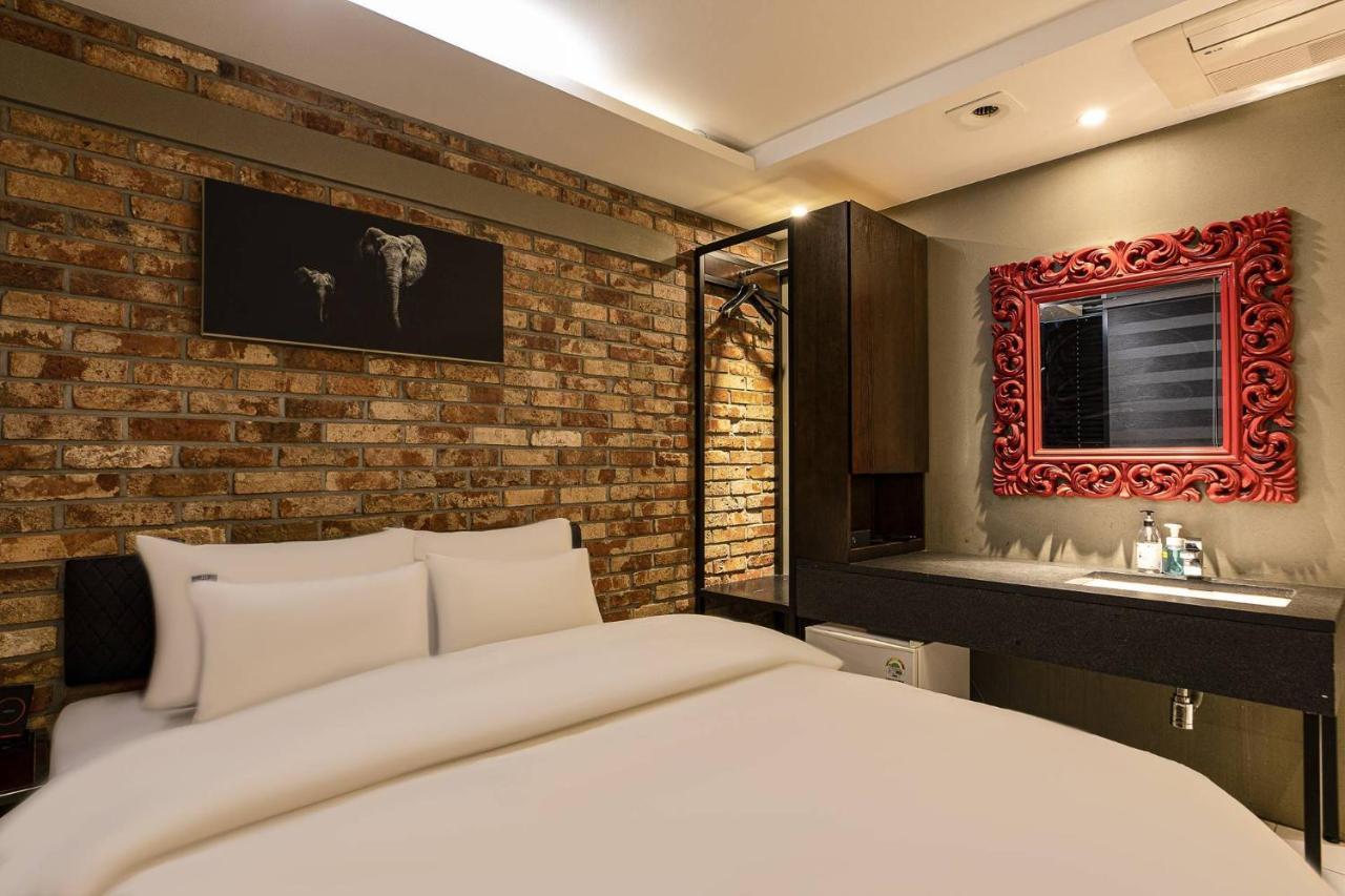H-Avenue Hotel Yeoksam Séoul Extérieur photo